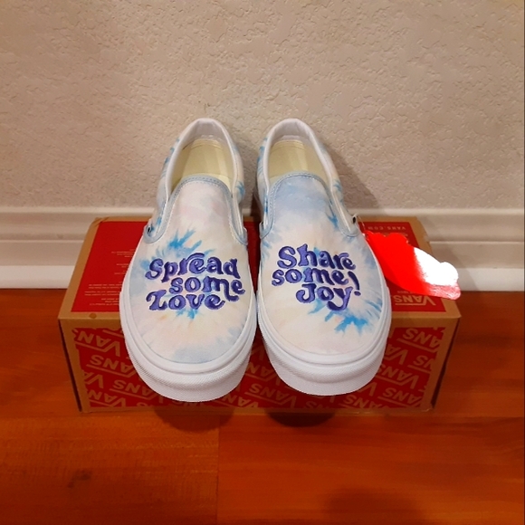 Vans - Picture 3 of 4